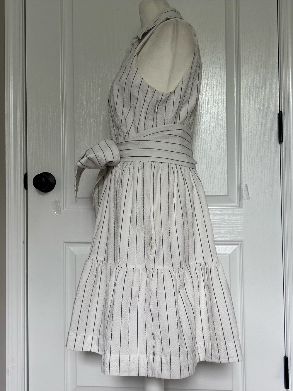 Vineyard Vines Kentucky Derby Seersucker Tiered White Pinstripe Midi Dres Sz 8 - Picture 7 of 12